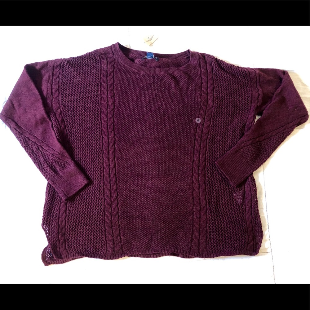 American Eagle Knitted Sweater! (Color: Burgundy)